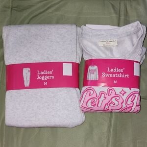Bobbie Brooks Gray Ladies' Sweatshirt & Joggers Set